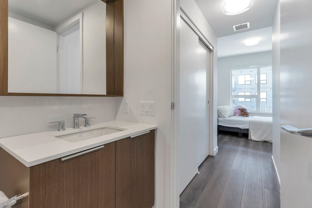 listing image 1109433040363505328