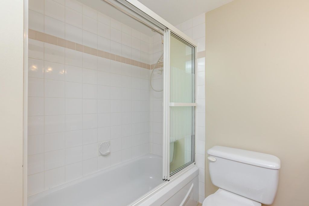 listing image 1106300059503964872