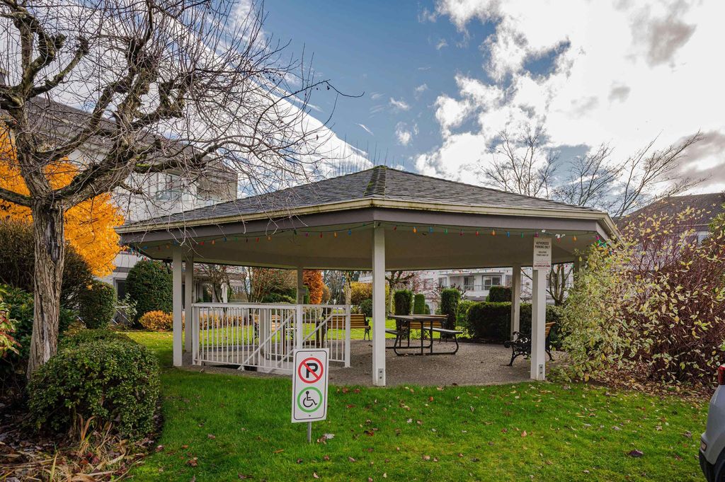 listing image 1100601906482842998