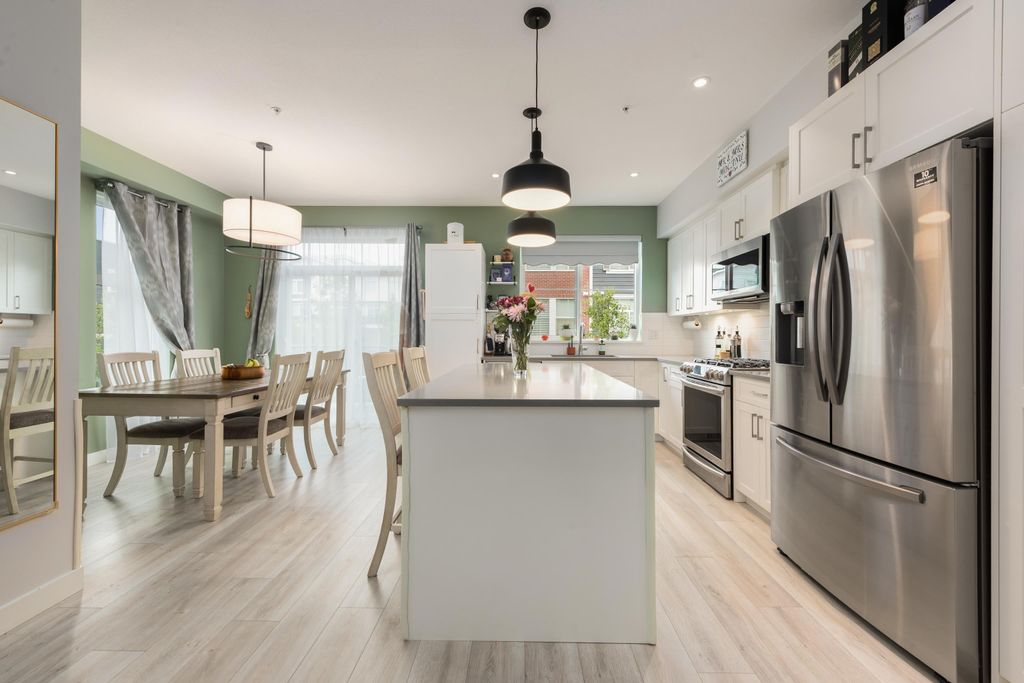 Photo of 8371 202b Street #52, Langley, BC V2Y 4K6 (MLS # R3124929)