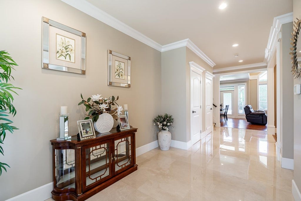 Photo of 16100 27a Avenue, Surrey, BC V3Z 0T6 (MLS # R3171642)
