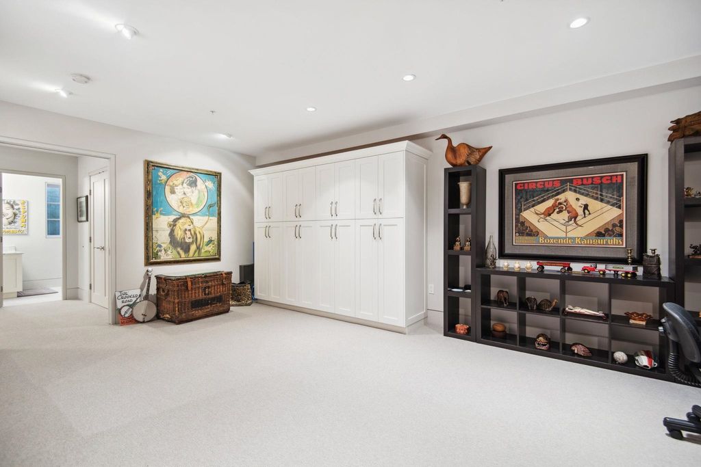 listing image 1104486848314289763