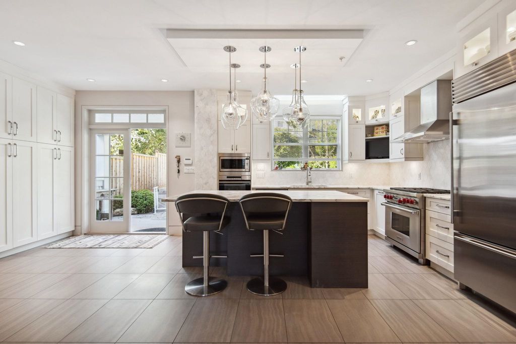 listing image 1109178729097619325