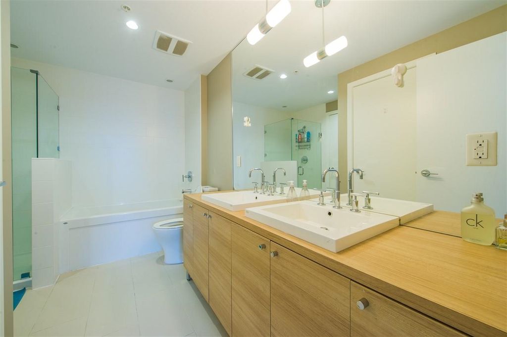 listing image 1109139591329269657