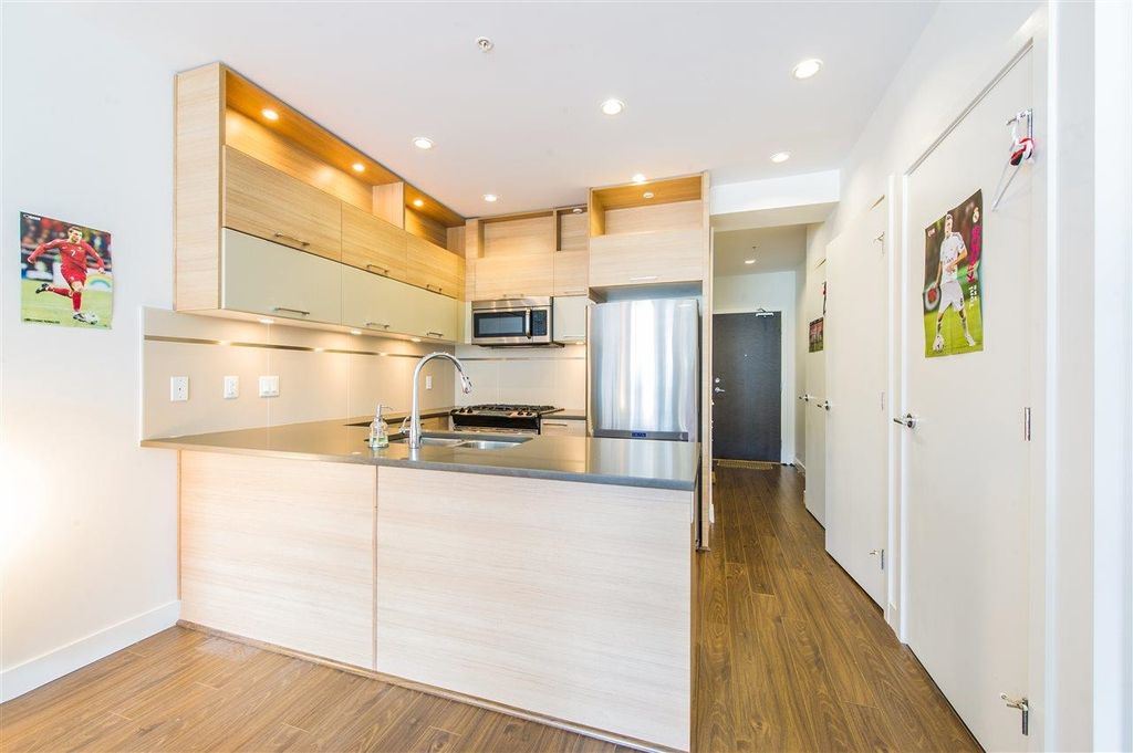 listing image 1105296261143276078