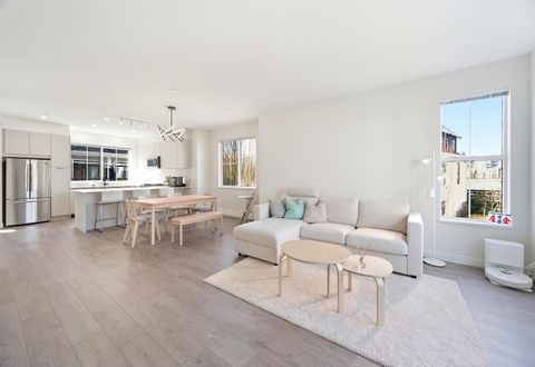 488 Furness Street 94 New Westminster BC V3M 0M1