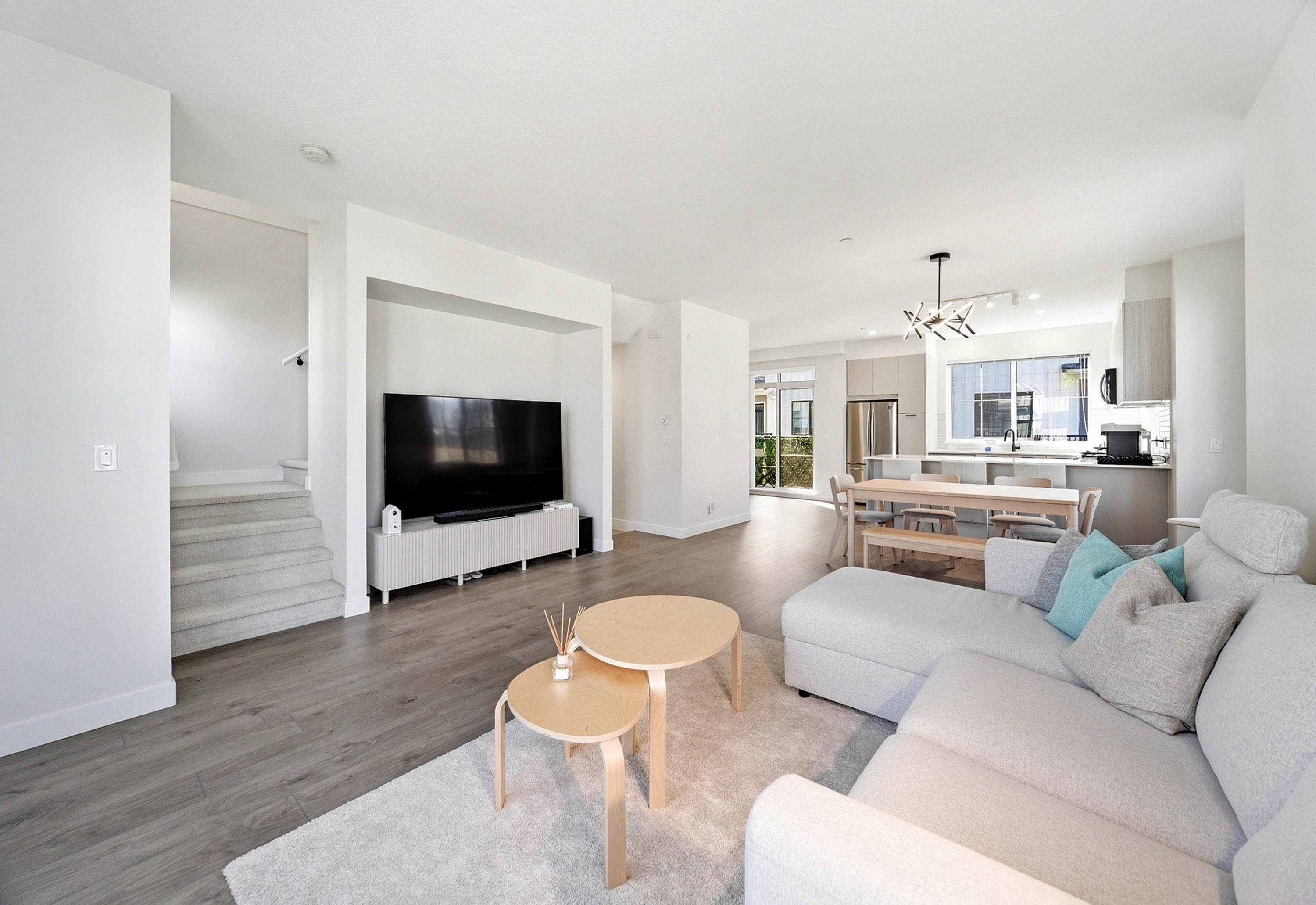 488 Furness Street 94