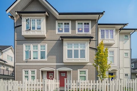 22811 Mclean Avenue 4 Richmond BC V6V 0B8