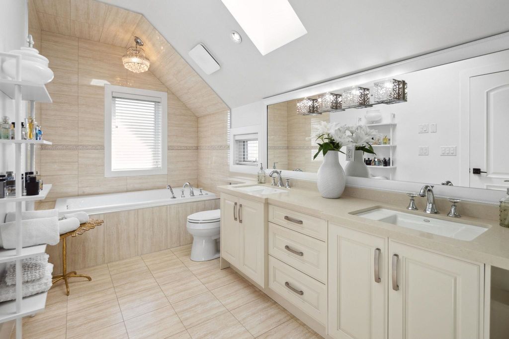 listing image 1108325042844607970