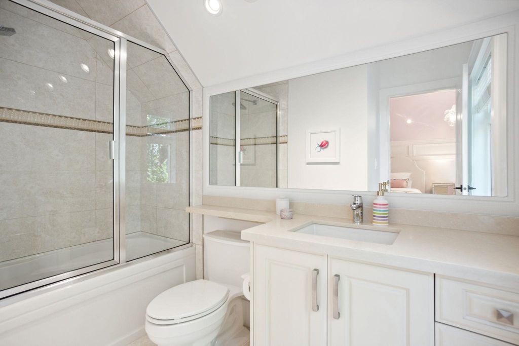 listing image 1106518117244435947