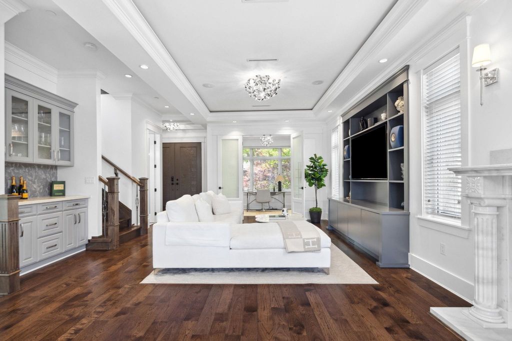 listing image 1104014956223468692