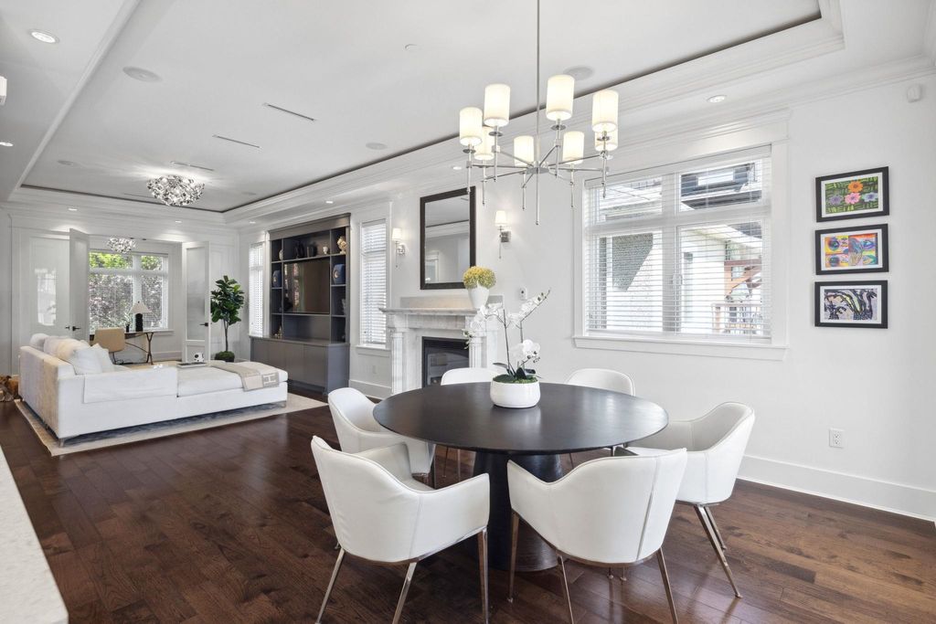 listing image 1105149875951510788