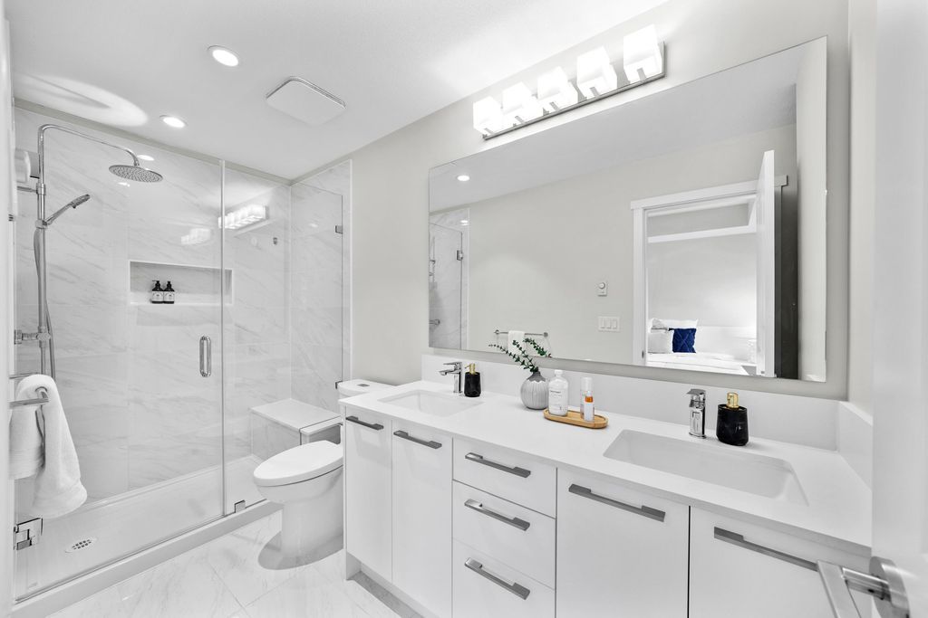 listing image 1101107352913418316