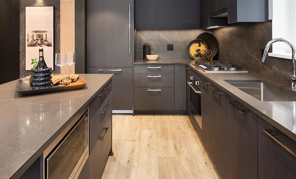 listing image 1101599487375928750