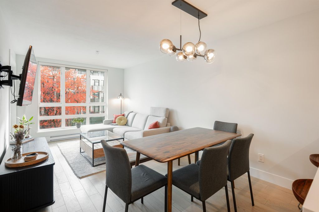 listing image 1108095678577000780