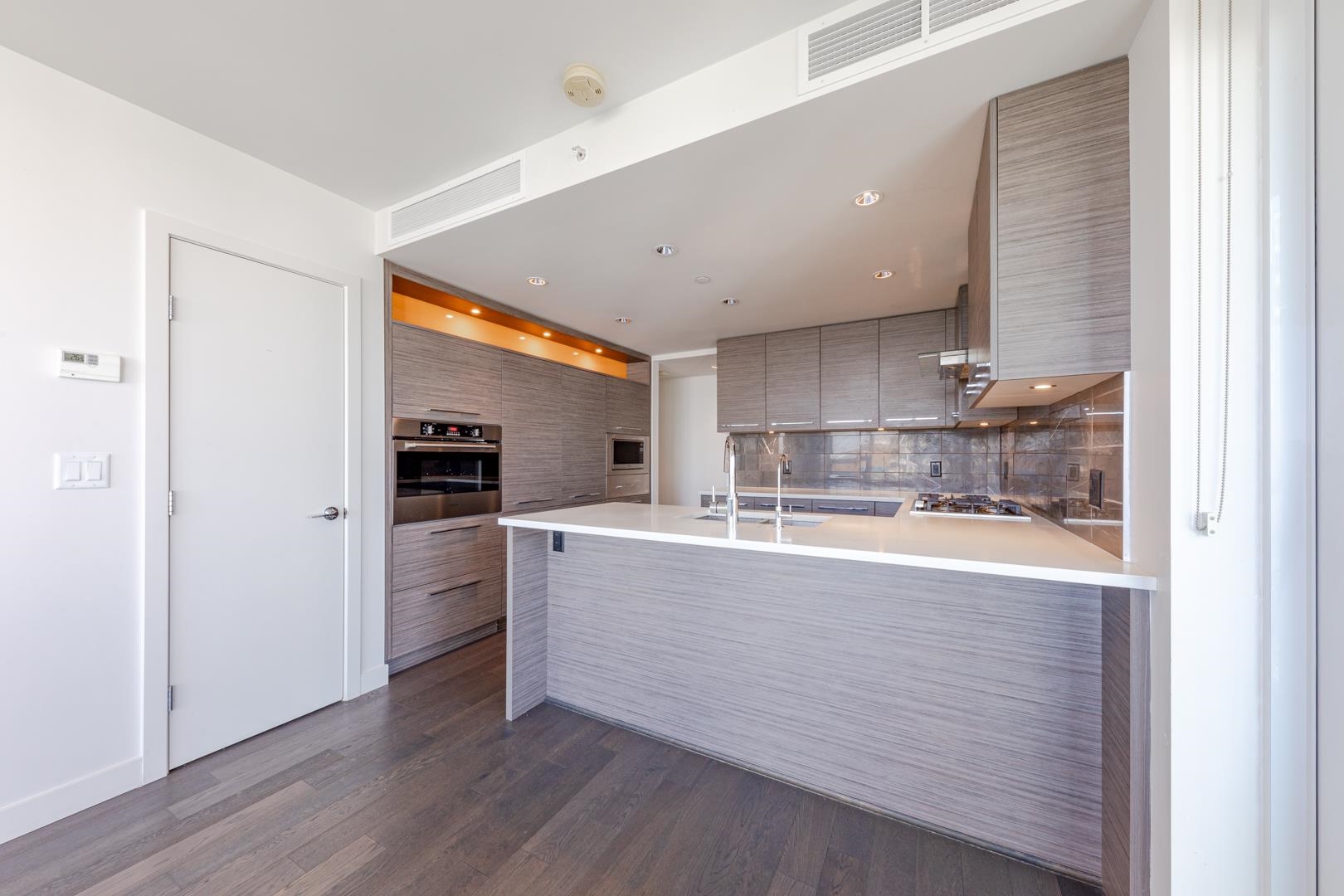 7468 Lansdowne Road 902