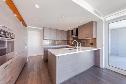 7468 Lansdowne Road 902 Richmond BC V7C 0B7