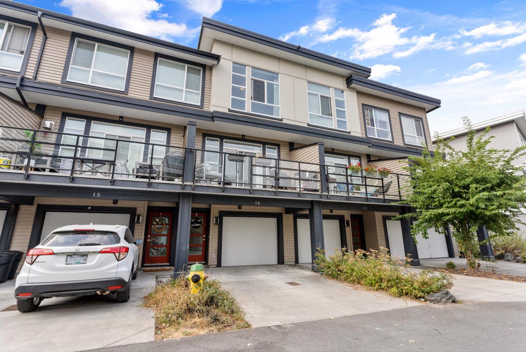 Photo of 8413 Midtown Way #16, Chilliwack, BC V2P 0G7 (MLS # R3161016)