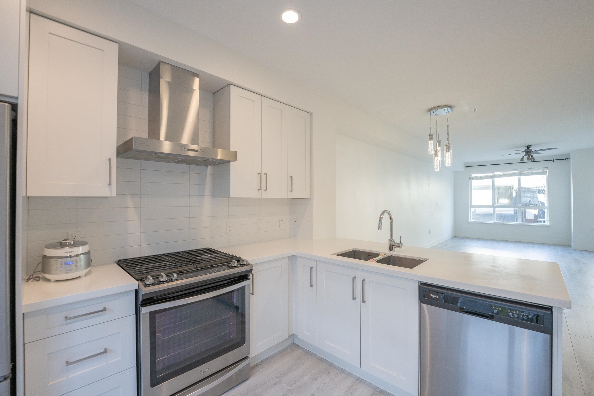 8570 204 Street 72