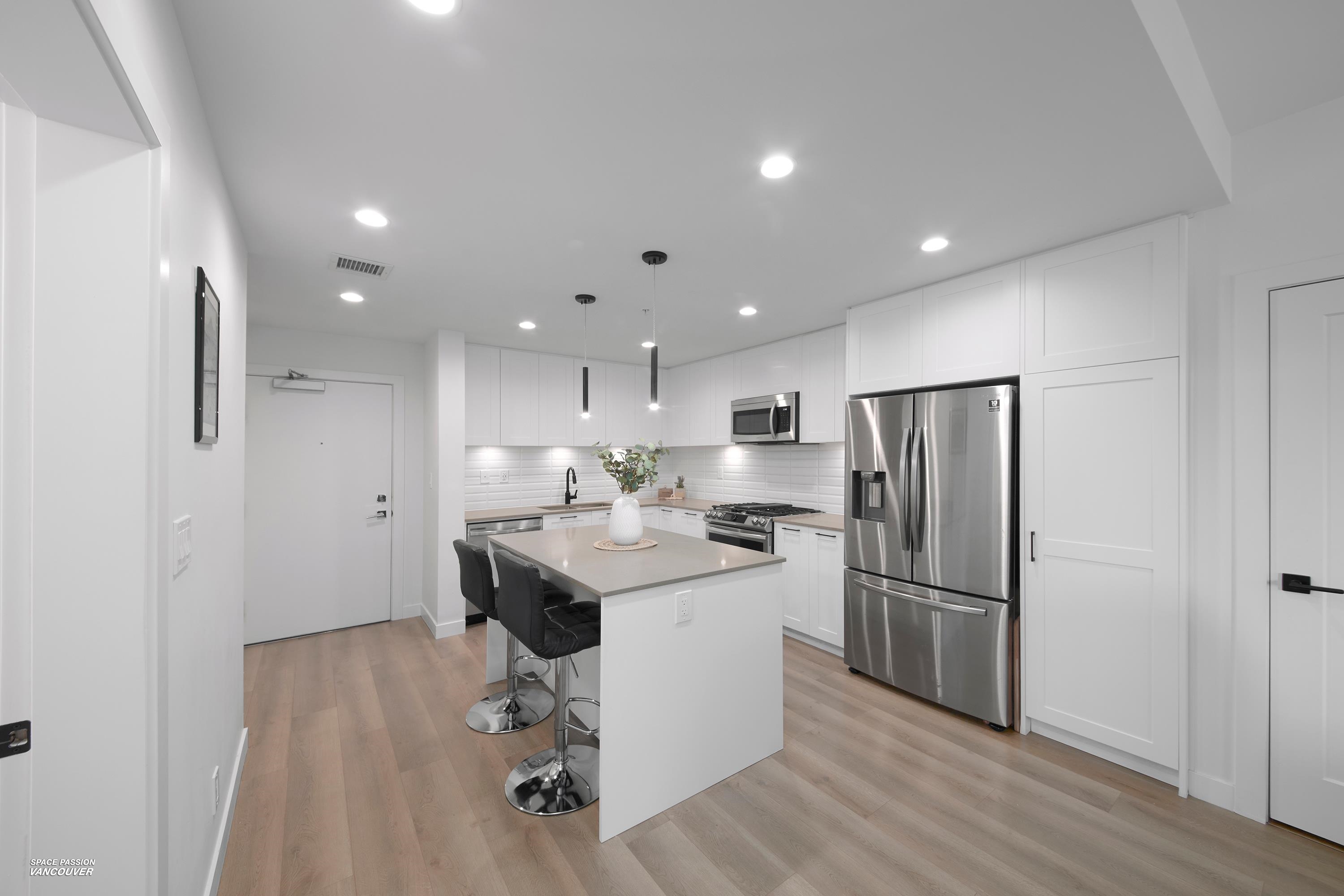 20018 83a Avenue A206