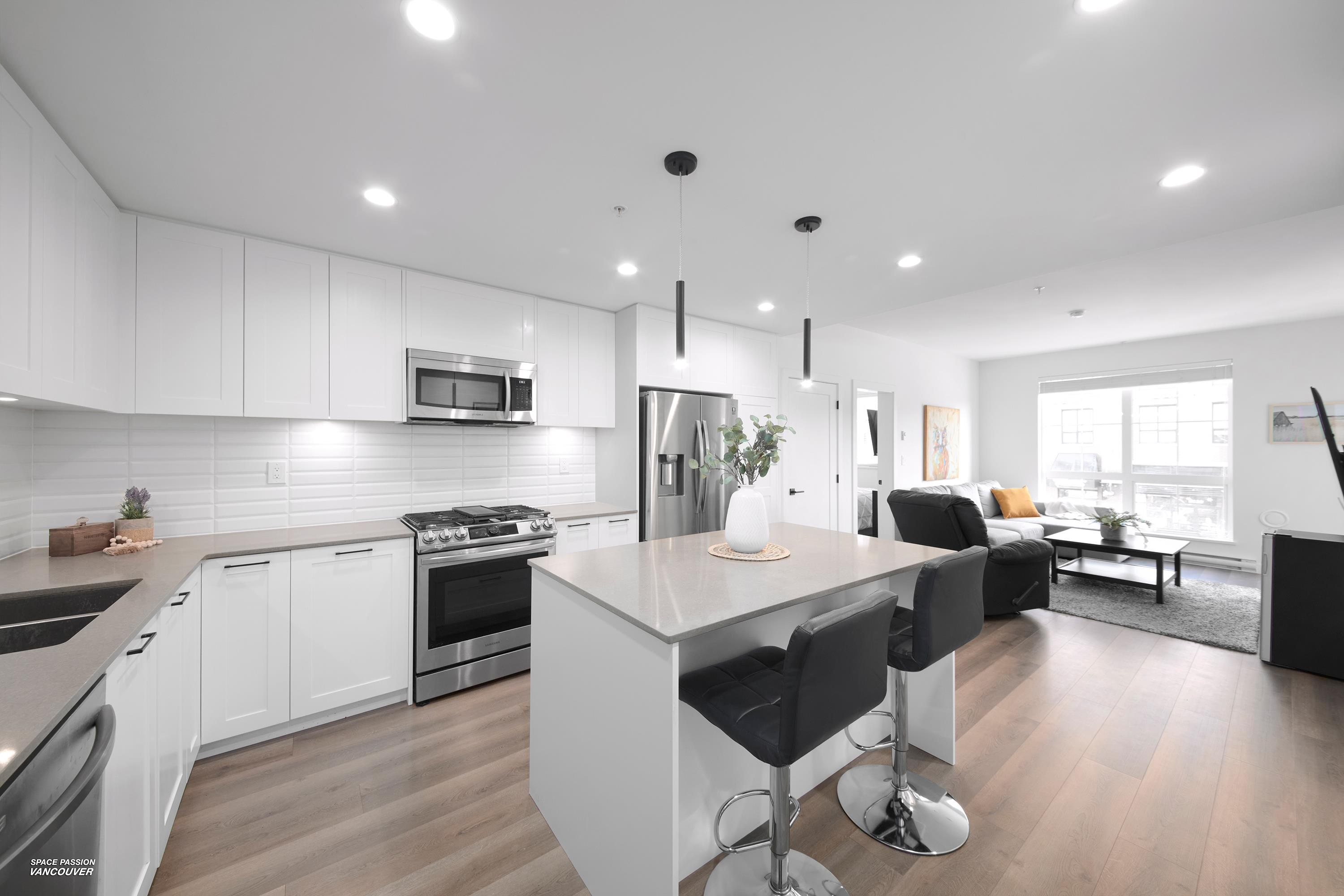 20018 83a Avenue A206