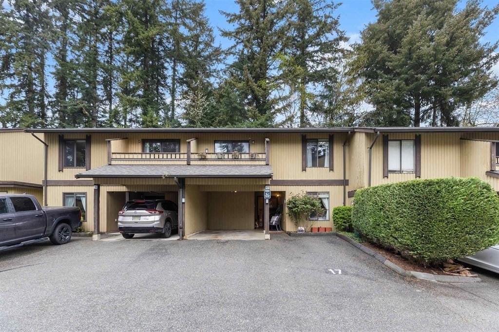 Photo of 2998 Mouat Drive #17, Abbotsford, BC V2T 4E6 (MLS # R3149465)