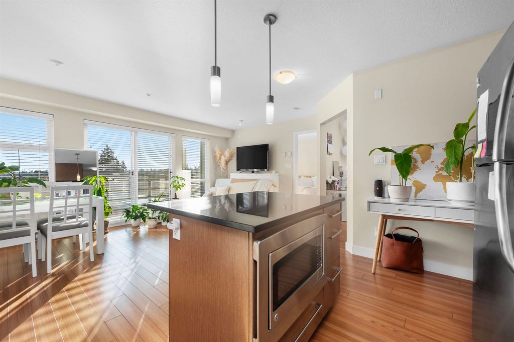 listing image 1104368021391633072