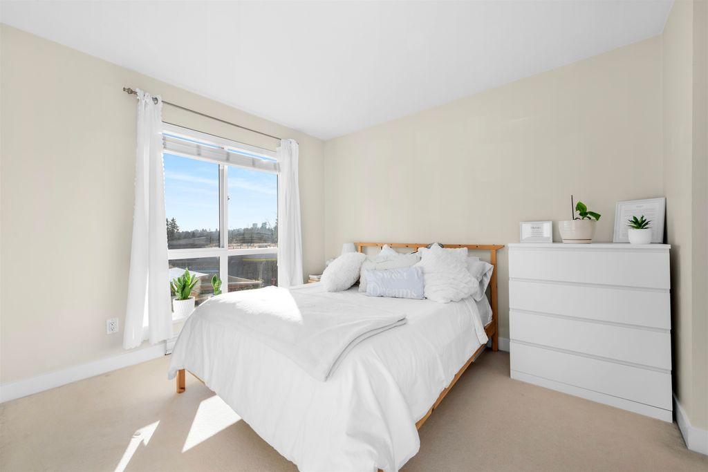 listing image 1106327242744557595