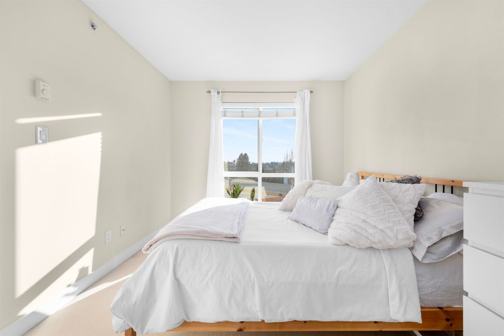 listing image 1109911533185107030