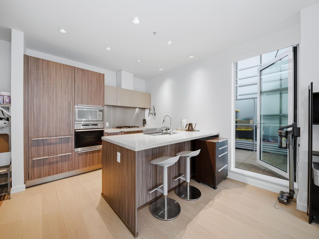 listing image 1100199844514248173