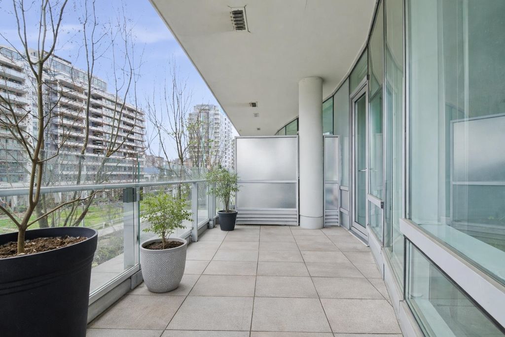 listing image 1104604454243663546