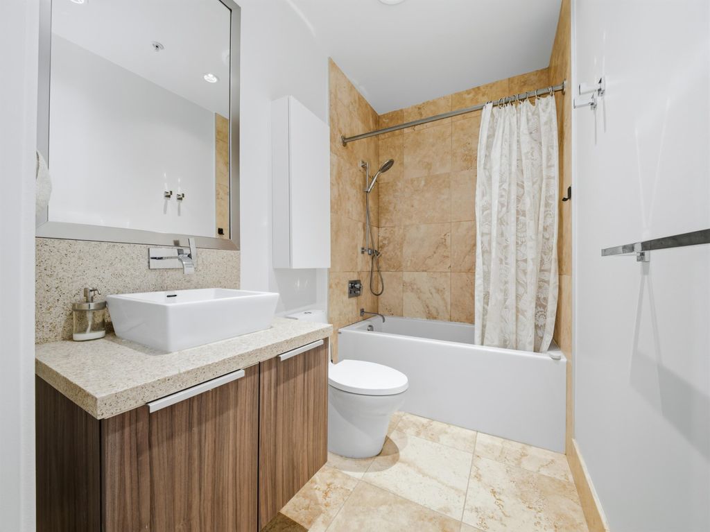 listing image 1105192417279534572