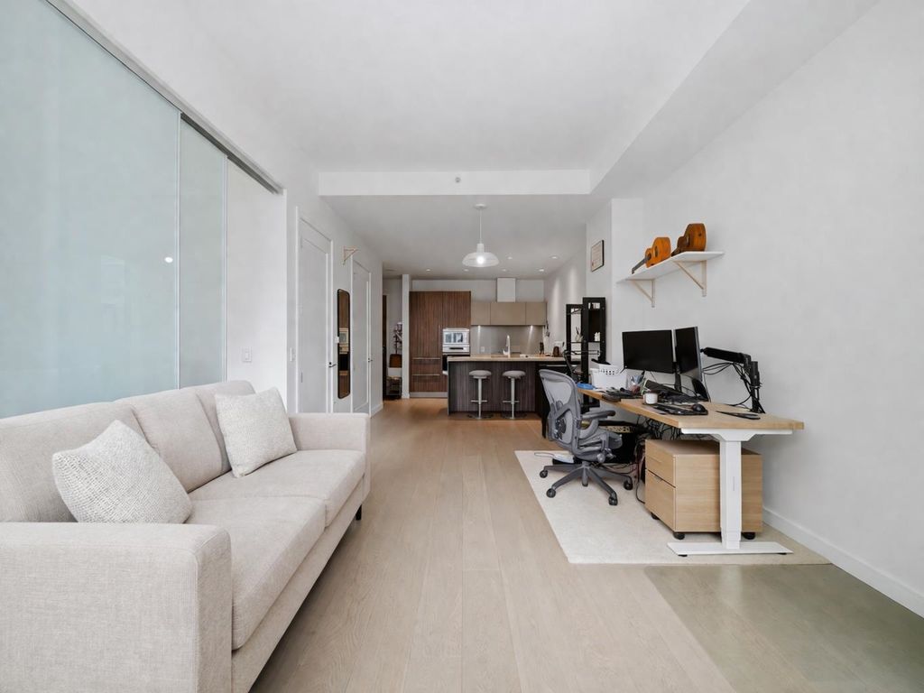 listing image 1103141335527293331