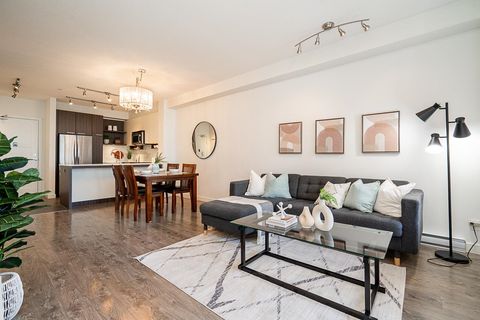 553 Foster Avenue 313 Coquitlam BC V3J 0B5