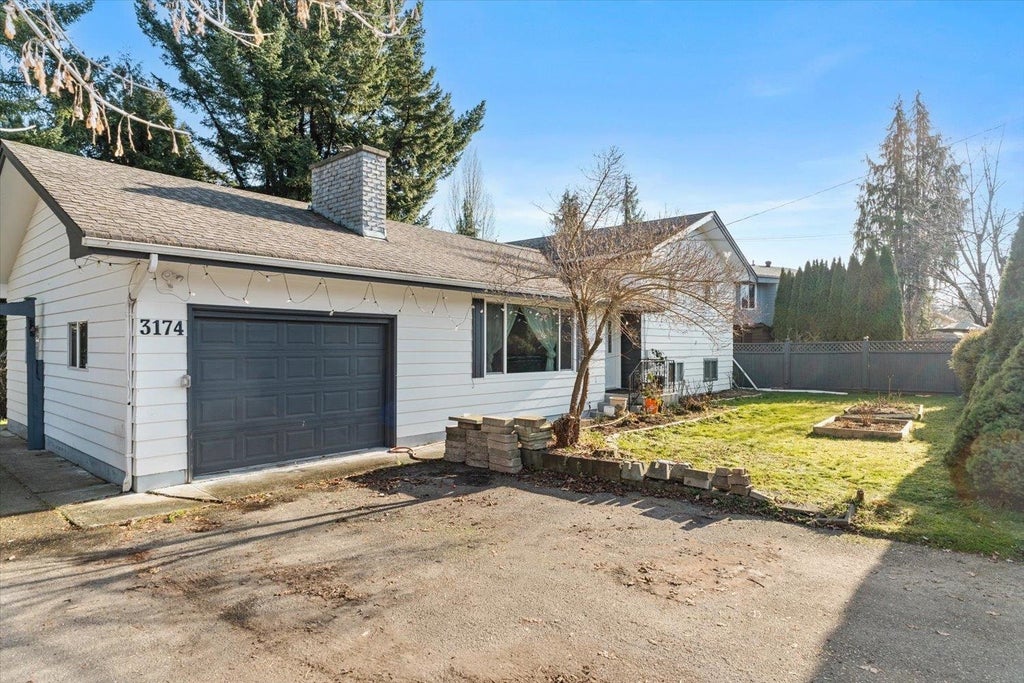 Photo of 3174 268 Street, Langley, BC V4W 3E4 (MLS # R3132448)