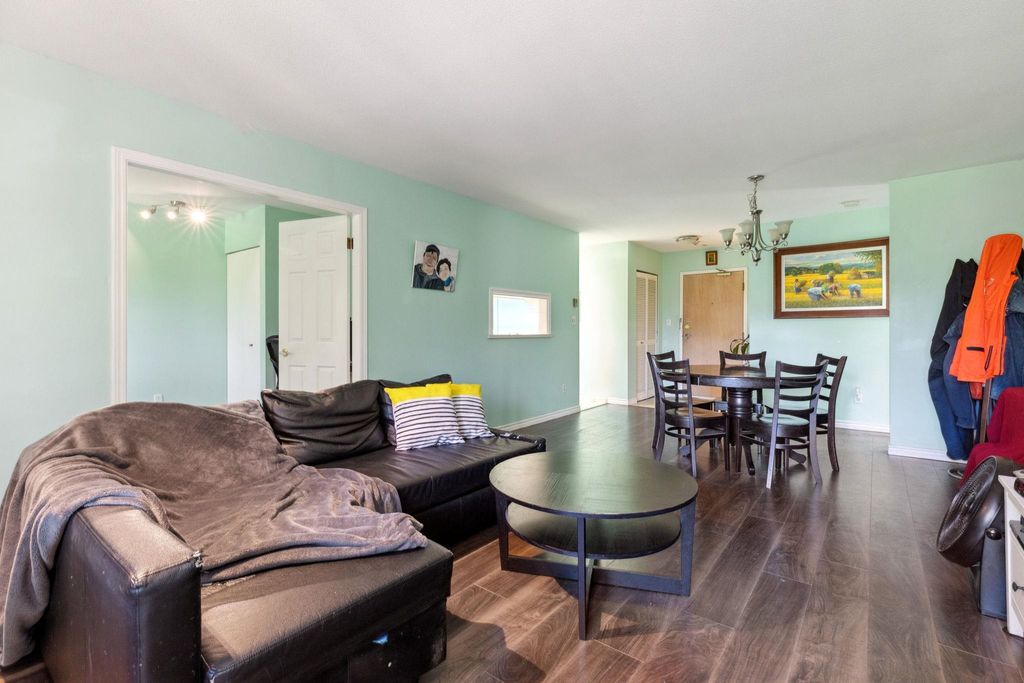 listing image 1107258688138369190