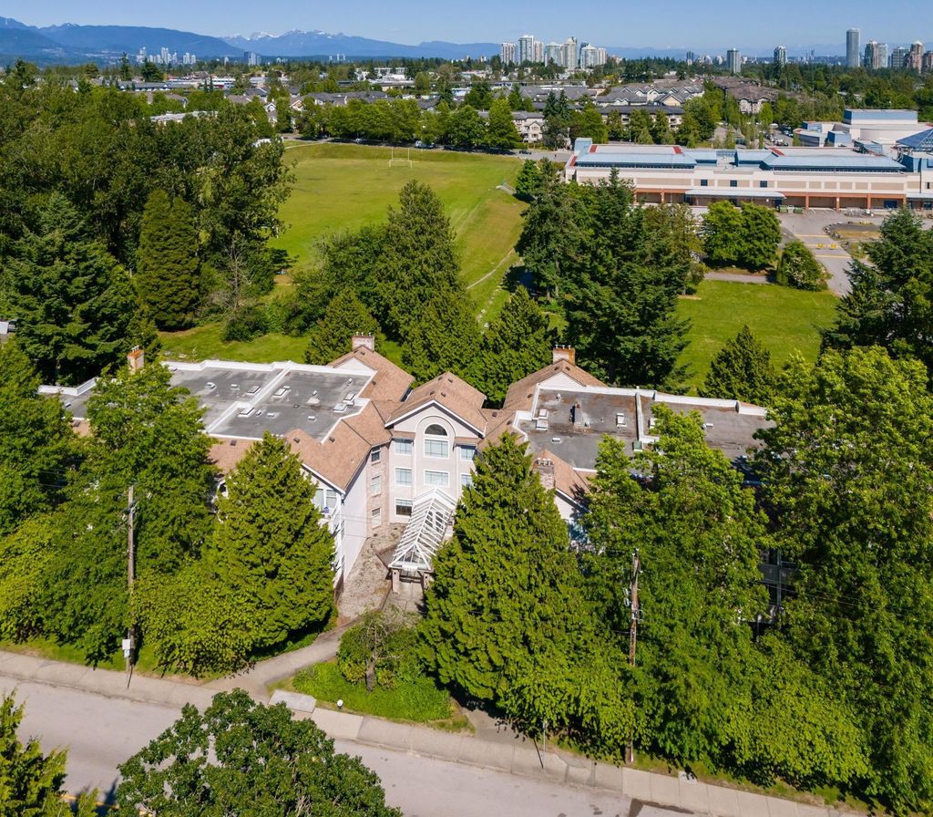 listing image 1106356798558559381