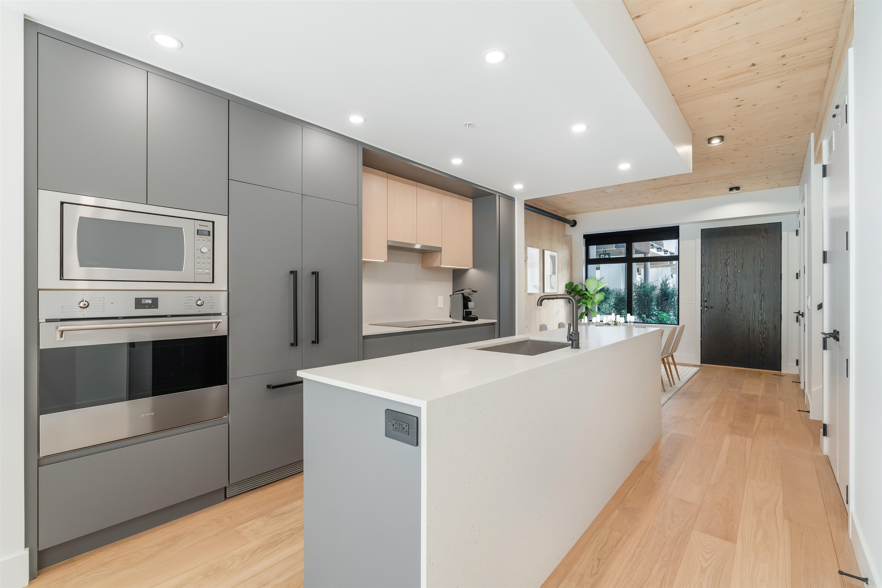 310 Salter Street 121