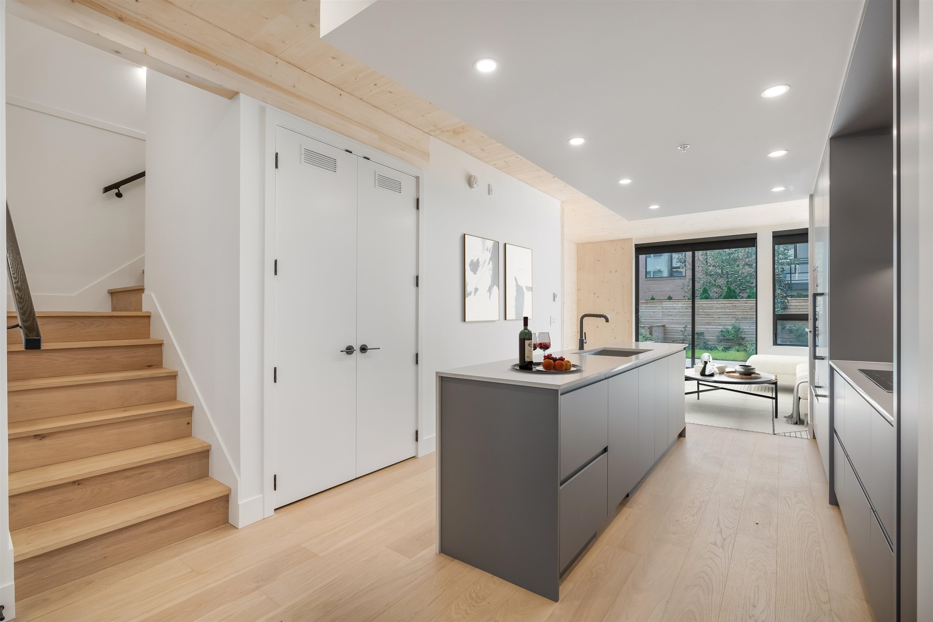 310 Salter Street 121