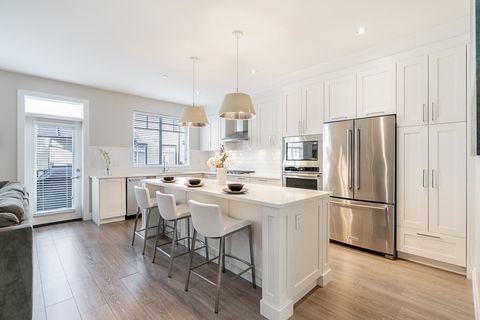 19938 70 Avenue 22 Langley BC V2Y 0R1