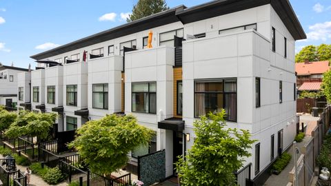 1211 Eighth Avenue 13 New Westminster BC V3M 2R8