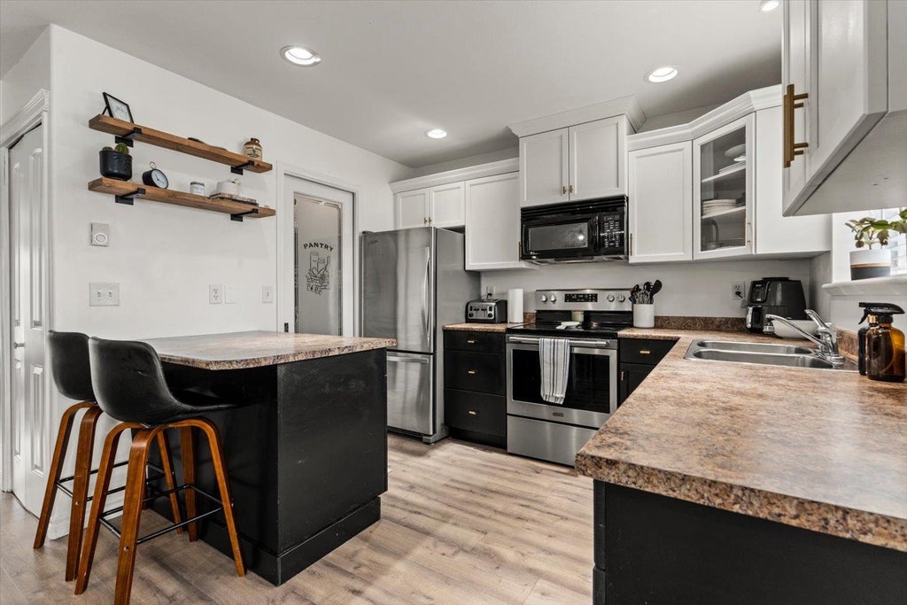 Photo of 8881 Walters Street #85, Chilliwack, BC V2P 8E9 (MLS # R3145487)