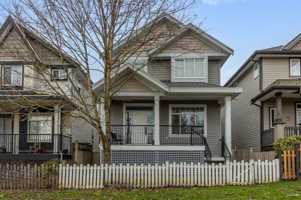 Photo of 6686 195 Street, Surrey, BC V4N 5T4 (MLS # R3115730)
