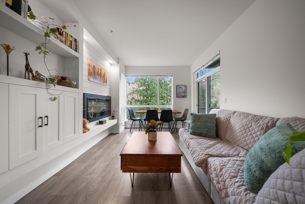 Photo of 2238 Whatcom Road #204, Abbotsford, BC V3G 0E6 (MLS # R3086481)