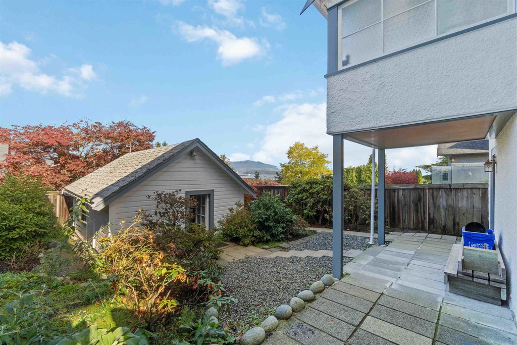 listing image 1100306177434101325