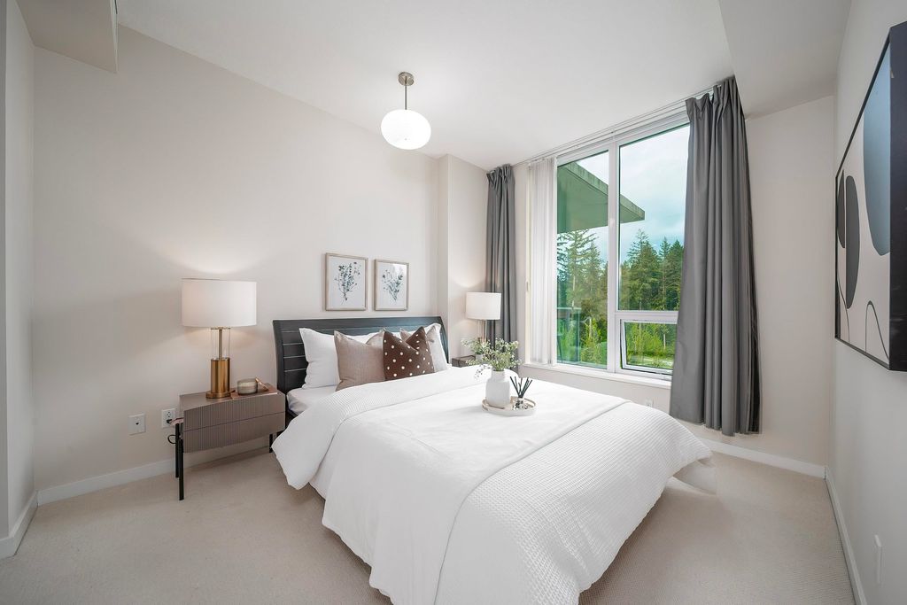 listing image 1106757103632459305