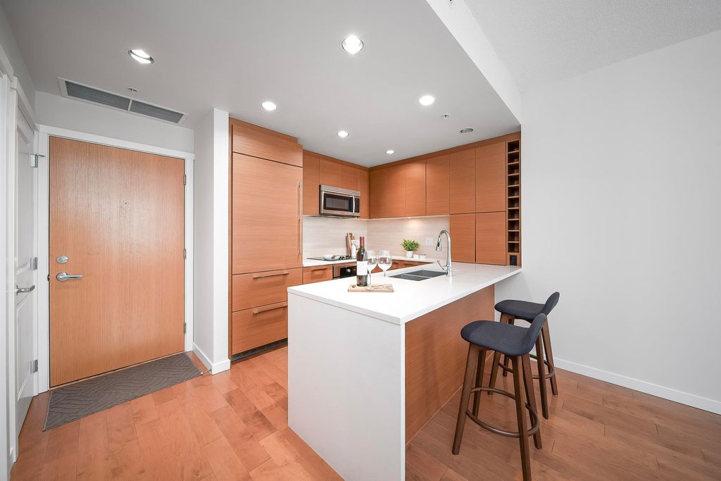 listing image 1108009064959090661