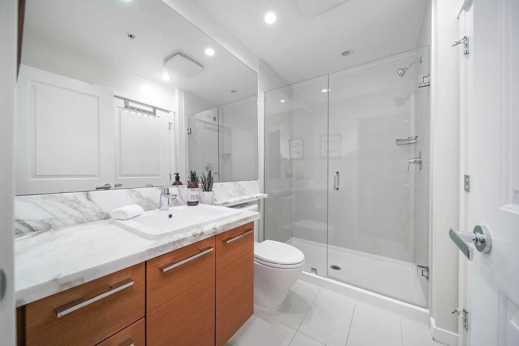 listing image 1109307285519017552
