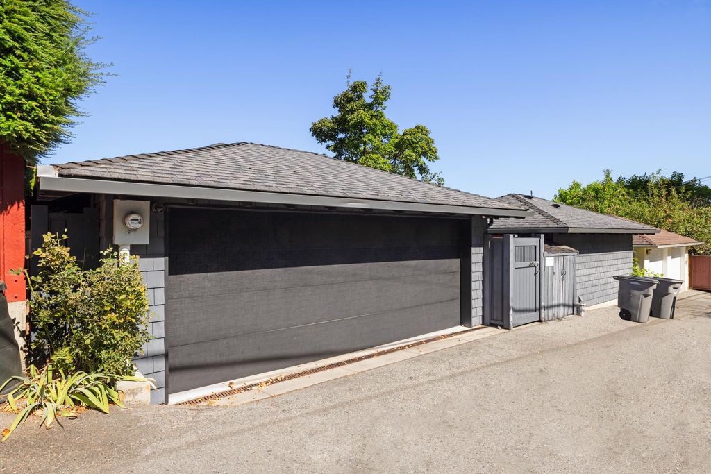 listing image 1109109327012059482