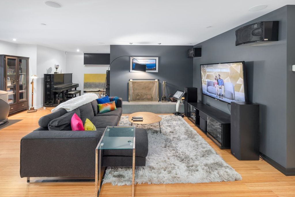 listing image 1102151423782657631